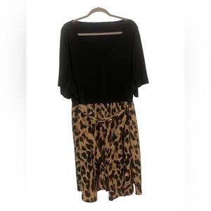 BloomChic Midi Dress Size 26
Leopard Print